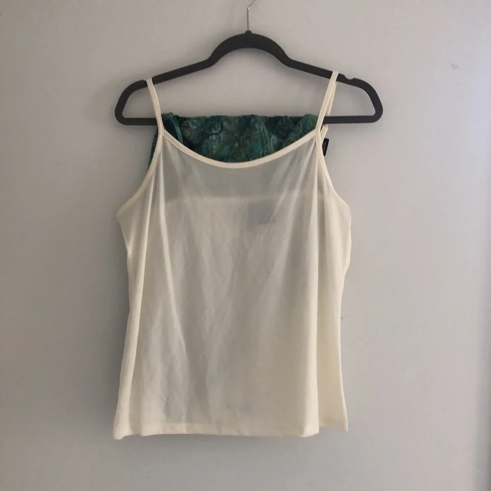 NWT New Directions Petite Top w/ Camisole - Picture 3 of 10